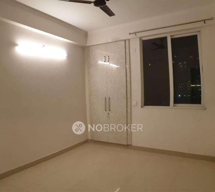 3 BHK Flat In Amarpali Golf Homes For Sale  In Sector 4