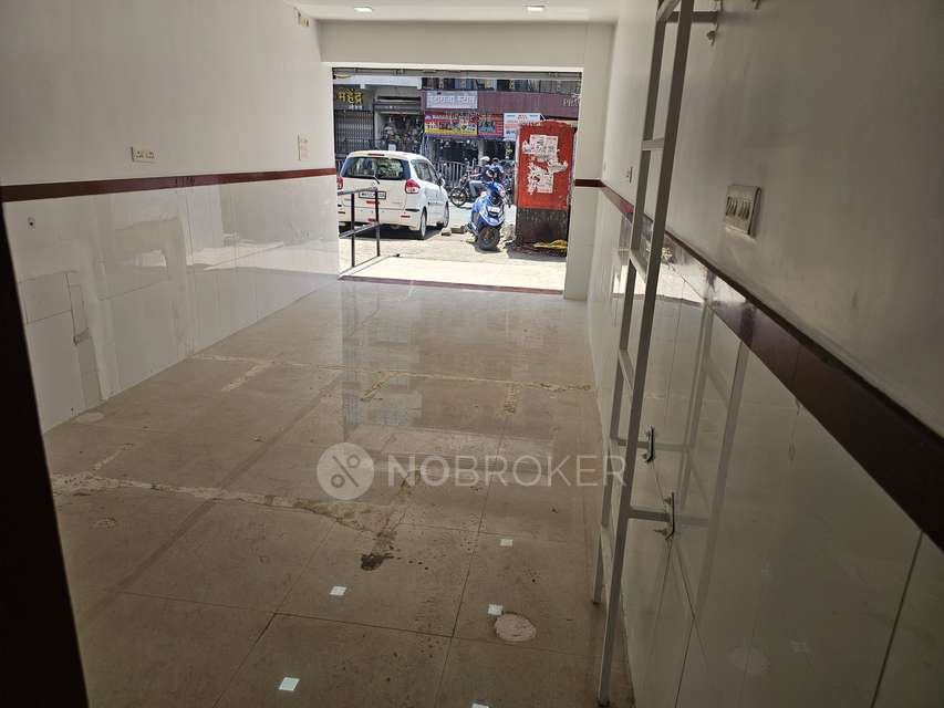 Shop in New Nana Peth, Pune for sale 