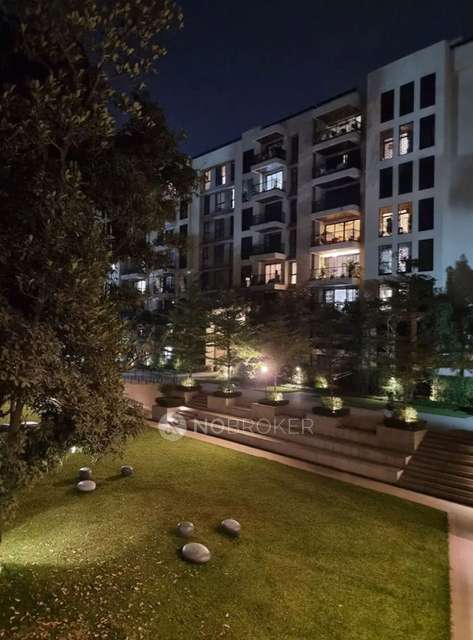 2 BHK Flat In Lodha Sterling For Sale  In Thane West