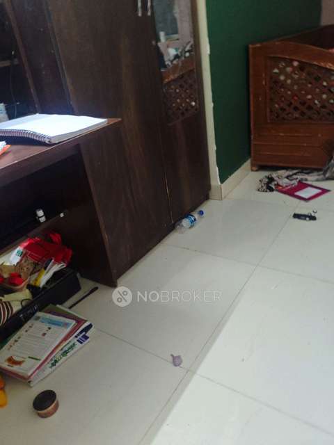 1 BHK Flat In Israel  Mohalla For Sale  In Virani House, Yusuf Meher Ali Rd, Near Zakaria Masjid, Pydhonie, Masjid Bandar, Mumbai, Maharashtra 400009, India