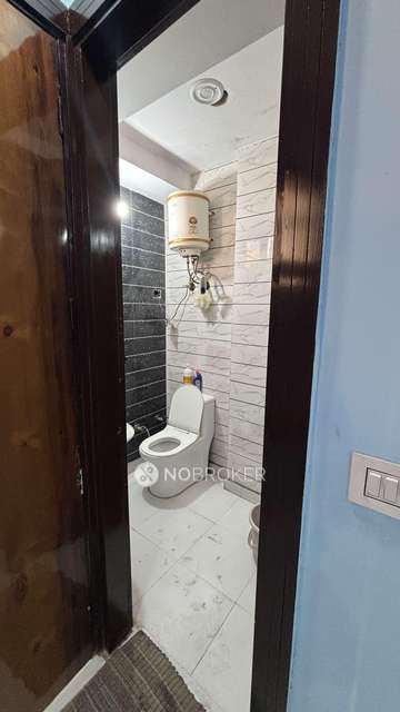 2 BHK Flat In Bhagwati Vihar, Uttam Nagar For Sale  In Uttam Nagar