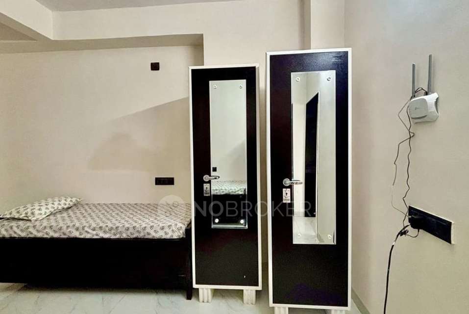 PG for Boys in Hadapsar