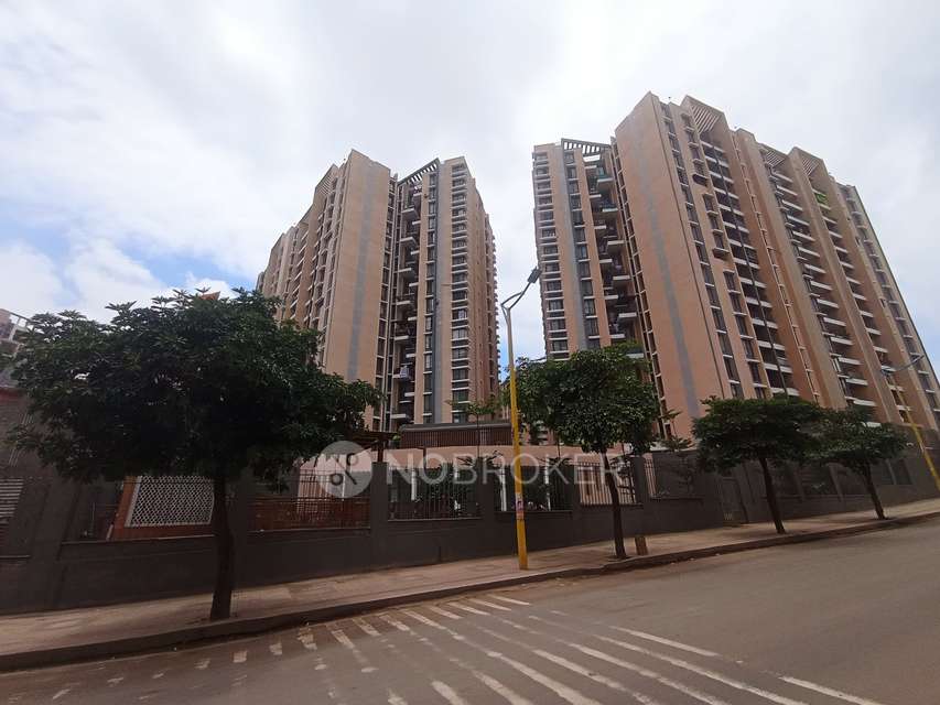 2 BHK Flat In Pride World City Kingsbury For Sale  In Charholi Budruk