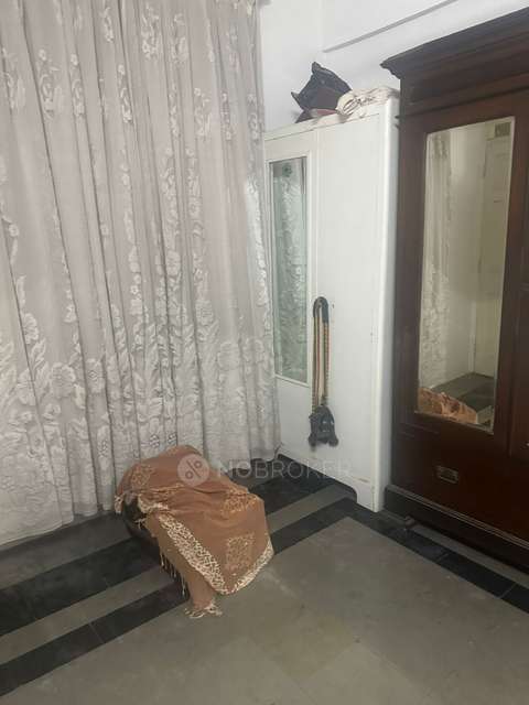2 BHK Flat In Nanabhai Chambers For Sale  In Fort