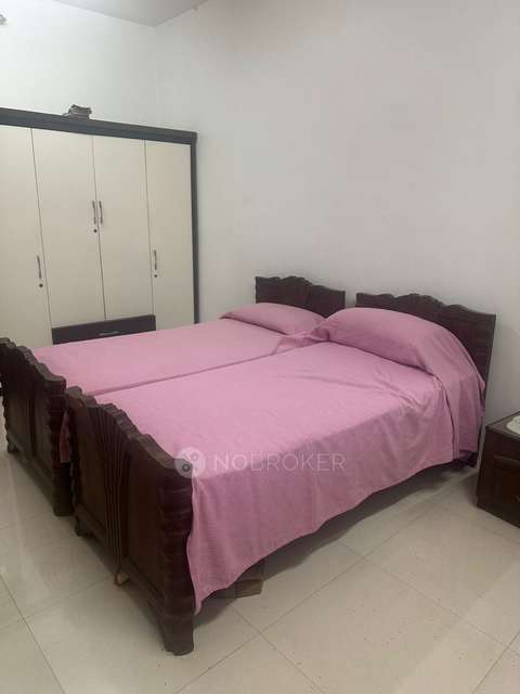 2 BHK Flat In Nanabhai Chambers For Sale  In Fort