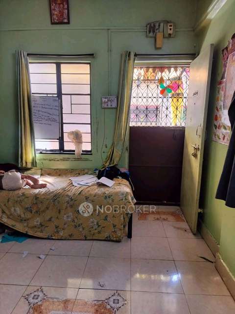 1 RK Flat In Ramsukh Tulsi Market for Rent  In 82, Kaware Ln, Tulshibaug, Budhwar Peth, Pune, Maharashtra 411002, India