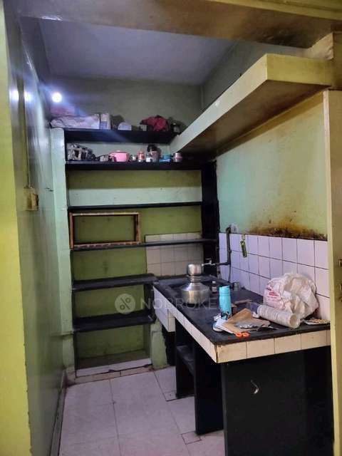 1 RK Flat In Ramsukh Tulsi Market for Rent  In 82, Kaware Ln, Tulshibaug, Budhwar Peth, Pune, Maharashtra 411002, India