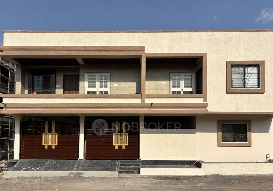 2 BHK House for Rent In Jagdamba Niwas
