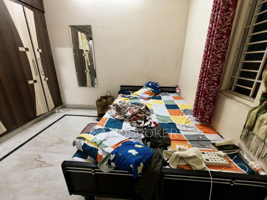 Single Room for Male In 2 BHK  In Kondapur