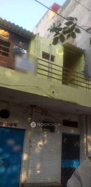 Godown/Warehouse in Sector 12, Noida for Rent 