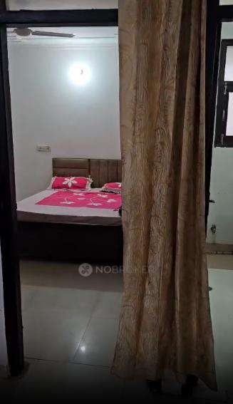 Shared Room for Male In 3 BHK  In Chattarpur