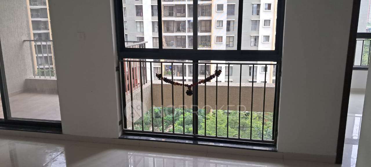 2 BHK Flat In Shapoorji Paloonji Sensorium for Rent  In Hinjewadi