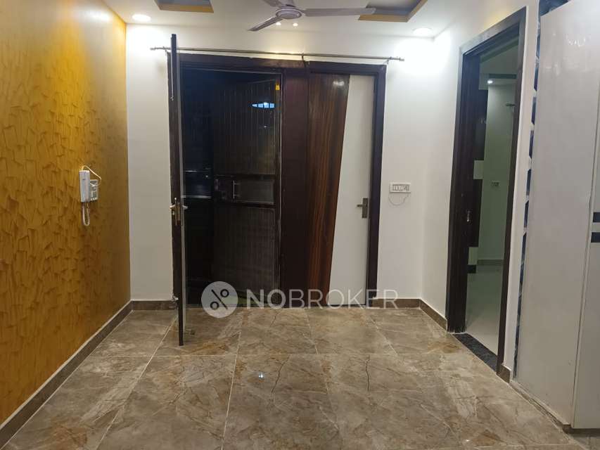 3 BHK Flat In Standalone Building  For Sale  In Uttam Nagar
