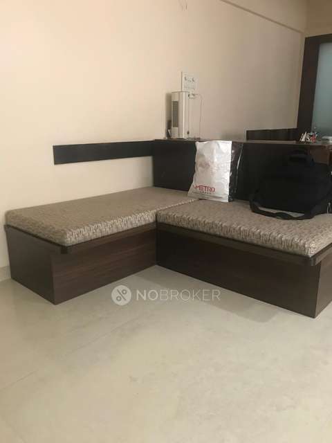 2 BHK Flat In Mayfair Gardens Chs For Sale  In Andheri West