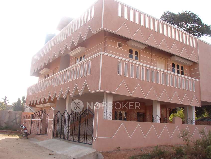 4+ BHK Flat For Sale  In Munnekollal