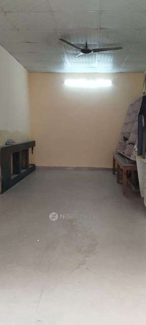 Shop in Sector 53, Noida for sale 