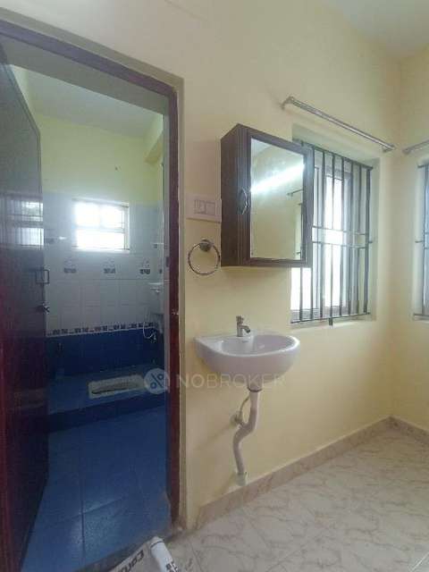 2 BHK Flat In Ss Amulya For Sale  In Kolathur