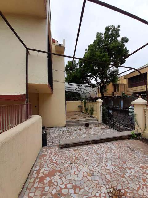 4 BHK House For Sale  In Valiv Naka