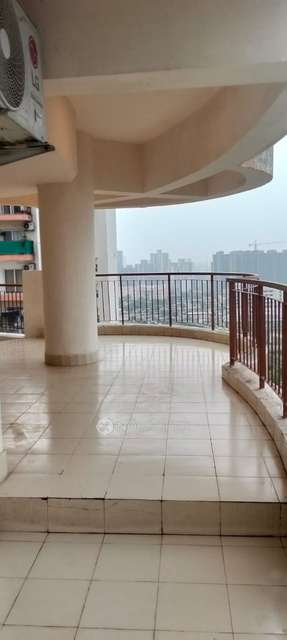 4 BHK Flat In Spaze Privvy The Address, Sector 93 For Sale  In Sector 93