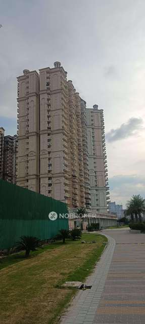 3 BHK Flat In Ajnara Ambrosia  For Sale  In Sector 118