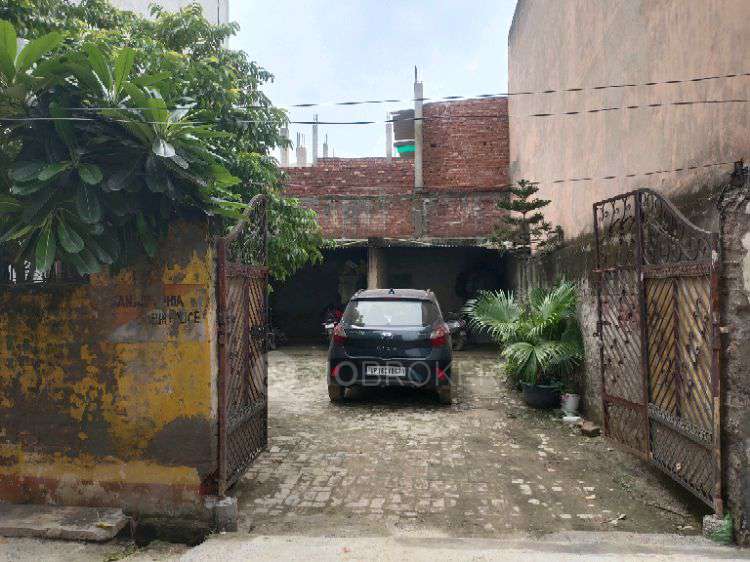 Plot For Sale  In Chipiyana Buzurg