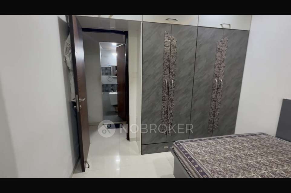 2 BHK Flat In Jaswanti Woods, Mulund West For Sale  In Mulund West