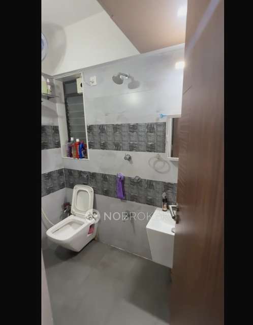 2 BHK Flat In Jaswanti Woods, Mulund West For Sale  In Mulund West