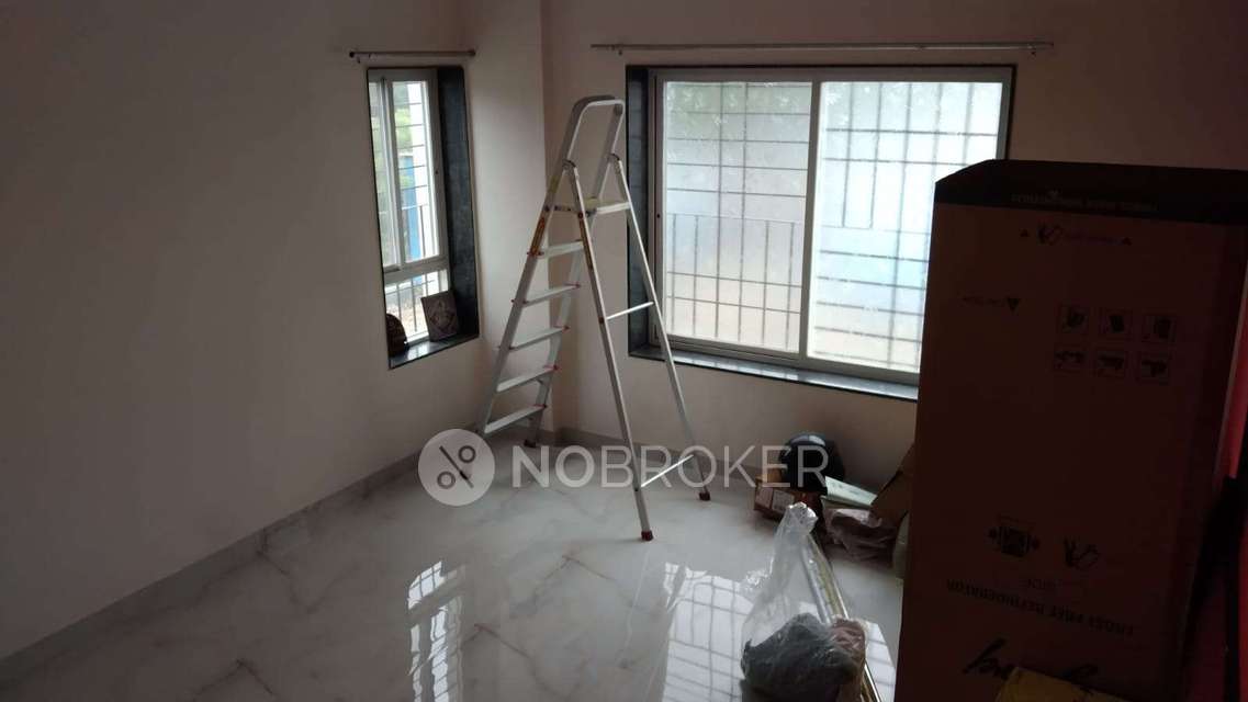 Shared Room for Male In 4 BHK  In Handewadi