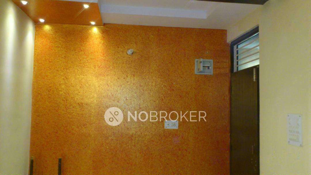 3 BHK Flat In Standalone Building  For Sale  In Uttam Nagar