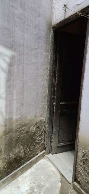 1 BHK Flat In Mohan Park Gali No 2 Shahdara For Sale  In Shahdara