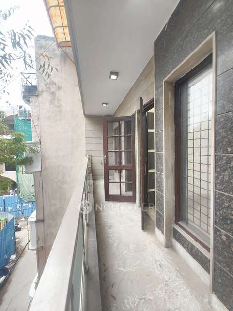 3 BHK Flat In Raja Garden, Delhi For Sale  In Raja Garden