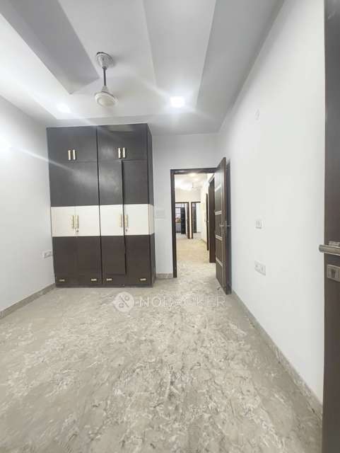 3 BHK Flat In Raja Garden, Delhi For Sale  In Raja Garden