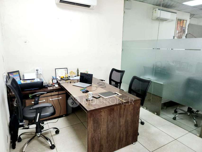 Office Space in Paschim Vihar, Delhi for Rent 