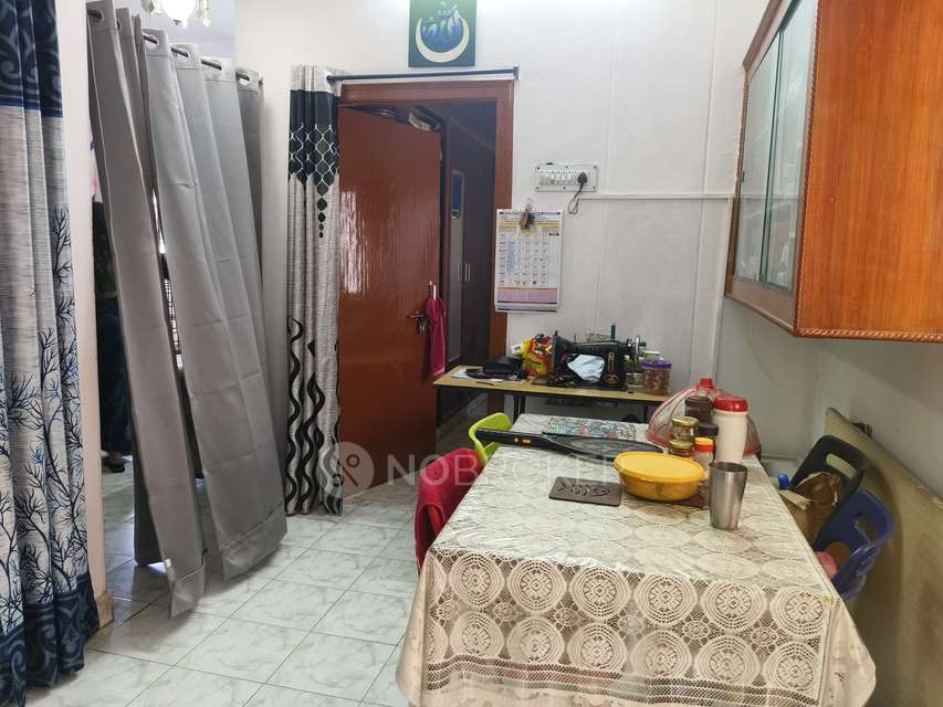 2 BHK Flat In Balaji Towers For Sale  In Miyapur