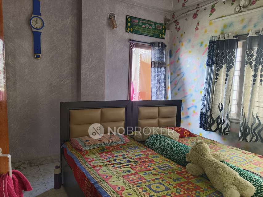 2 BHK Flat In Balaji Towers For Sale  In Miyapur