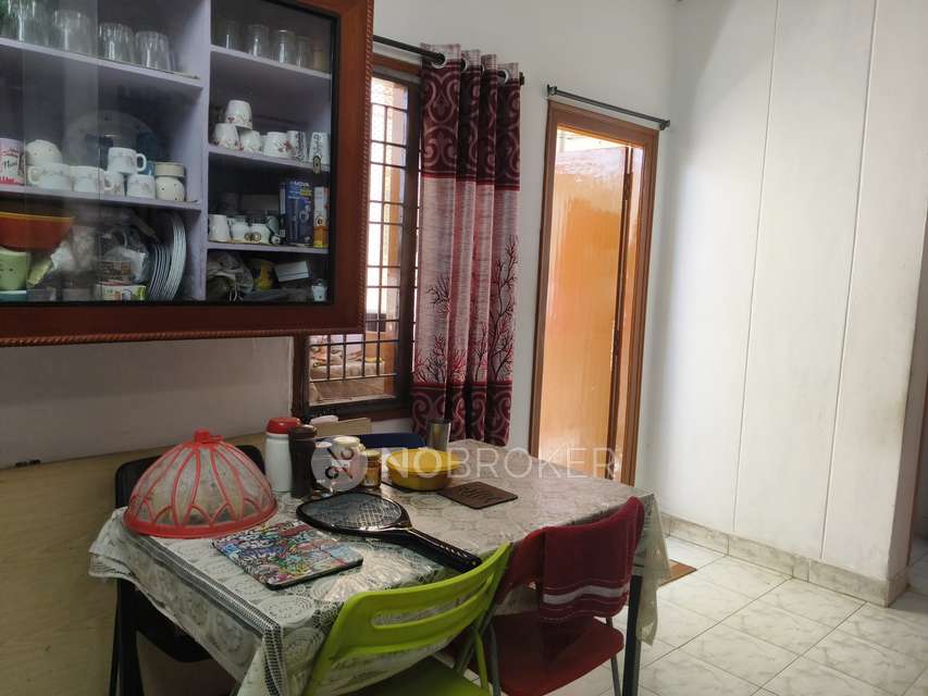 2 BHK Flat In Balaji Towers For Sale  In Miyapur