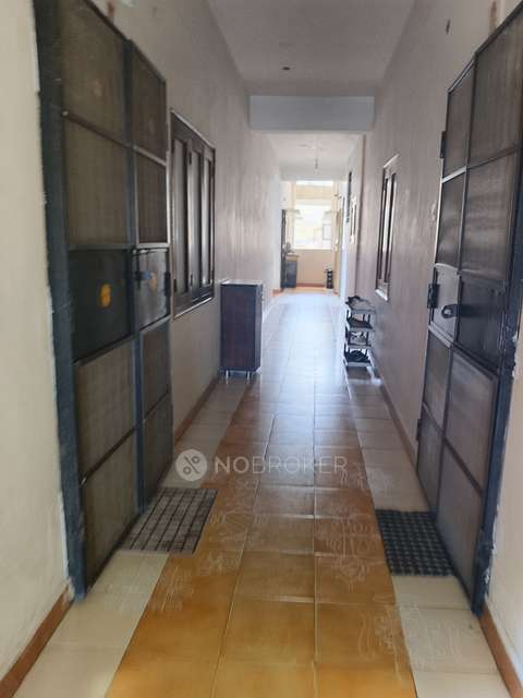 2 BHK Flat In Balaji Towers For Sale  In Miyapur