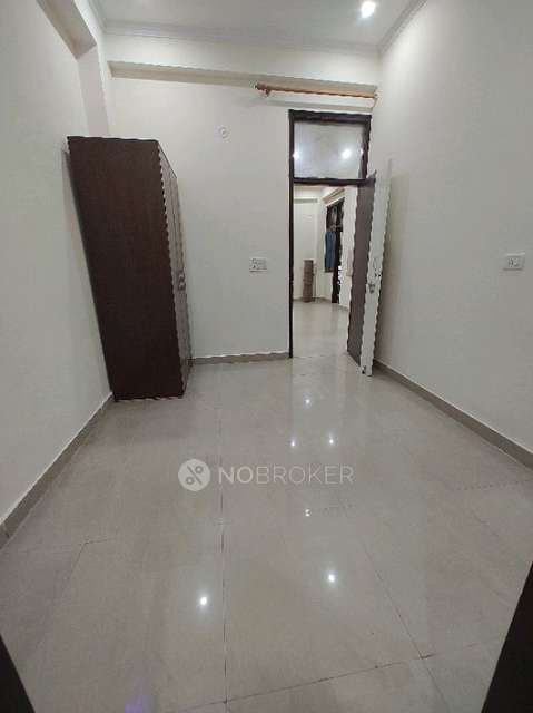 2 BHK Flat In M-20 For Sale  In M-20