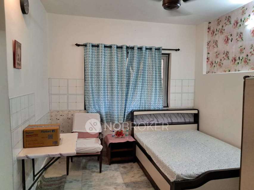 1 BHK Flat In Janakiram Society for Rent  In Goregaon West