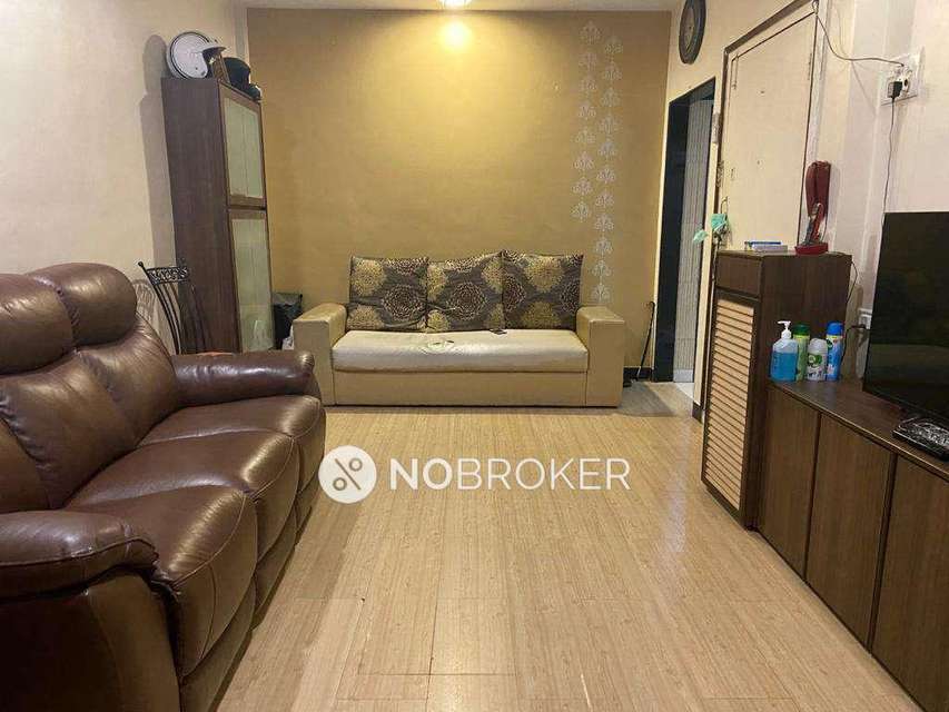 1 BHK Flat In Shrikumar Chs For Sale  In Santacruz East
