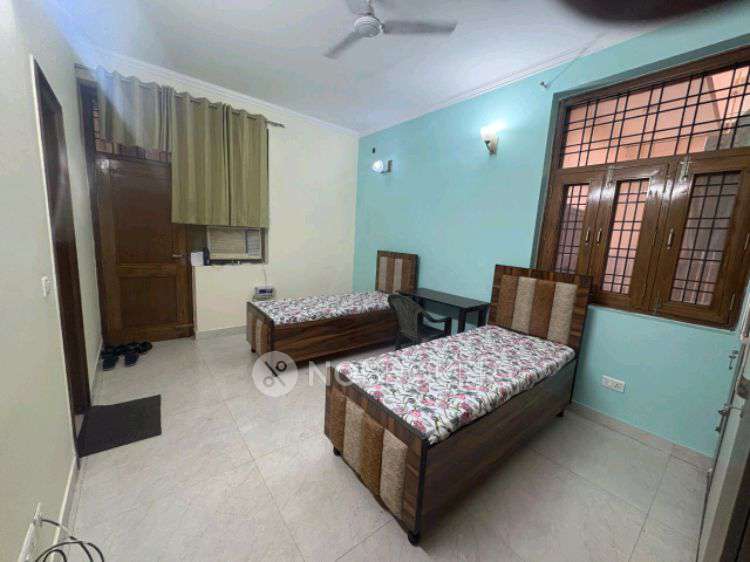 PG for Boys in Sector 16a