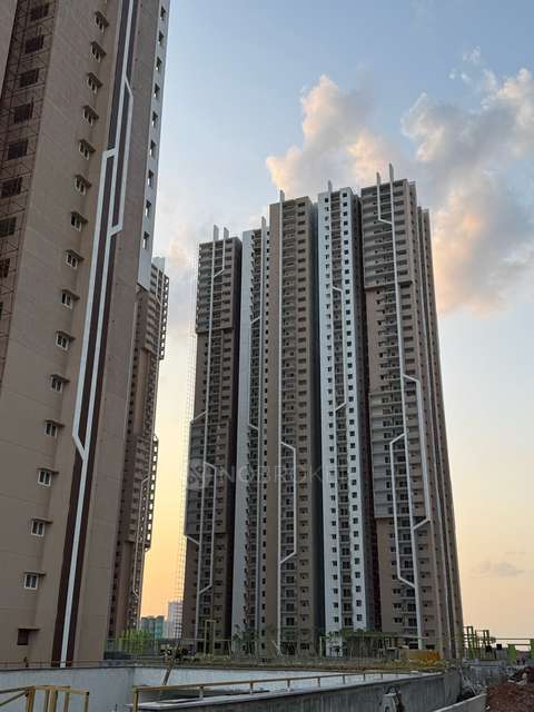 3 BHK Flat In Rajapuspa Imperia For Sale  In Tellapur