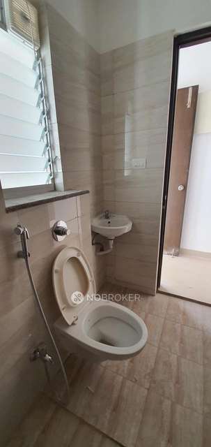 2 BHK Flat In Amanora Victory Towers - Sainik City For Sale  In Mundhwa