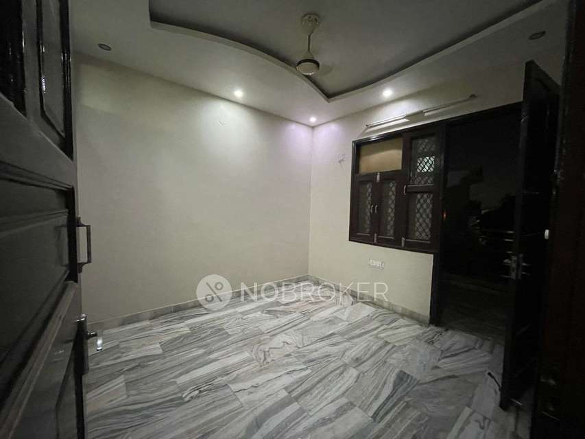 2 BHK House for Rent  In Janakpuri