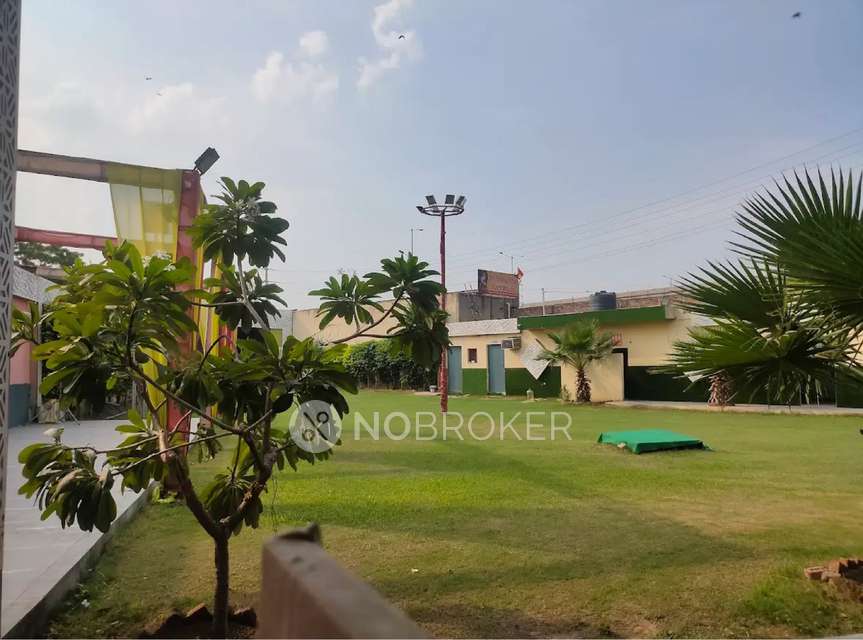 Godown/Warehouse in Delhi - Meerut Expy, Ghaziabad for Rent 