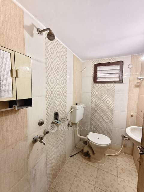 2 BHK Flat For Sale  In Old Neredmet