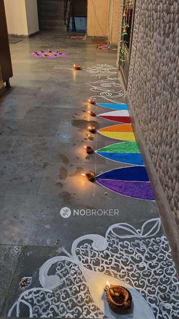 3 BHK Flat In Amrapali Village I For Sale  In Indirapuram