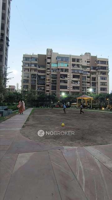 3 BHK Flat In Amrapali Village I For Sale  In Indirapuram