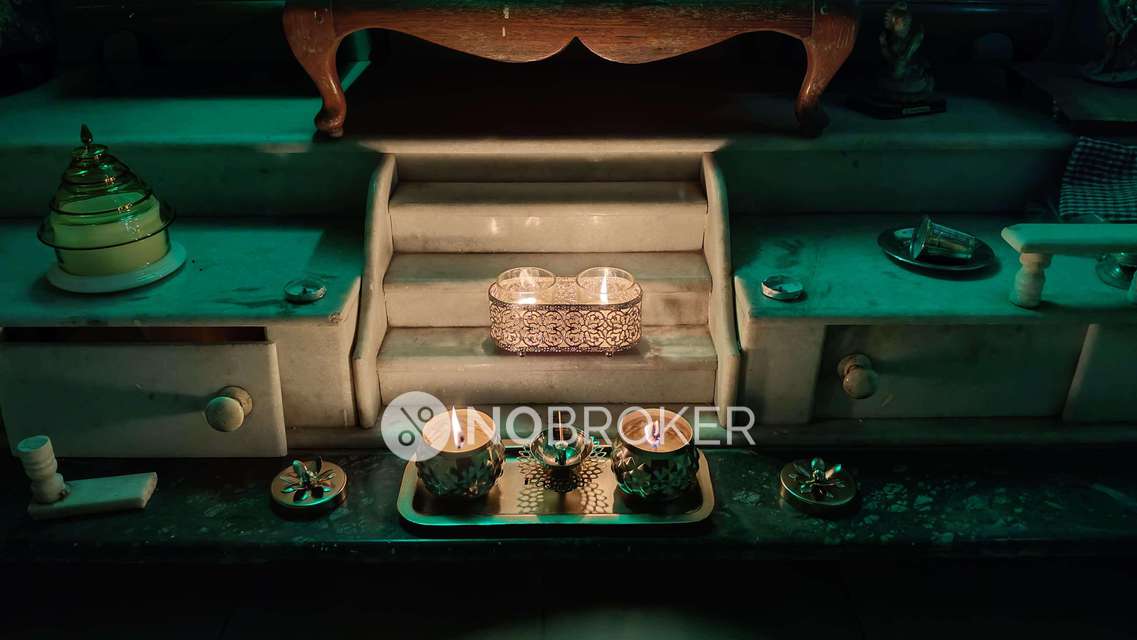 3 BHK Flat In Amrapali Village I For Sale  In Indirapuram