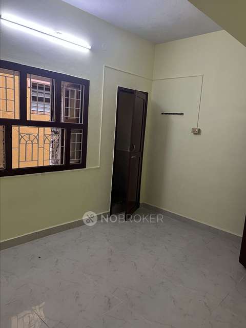 2 BHK Flat In Complex Adambakkam for Rent  In Adambakkam